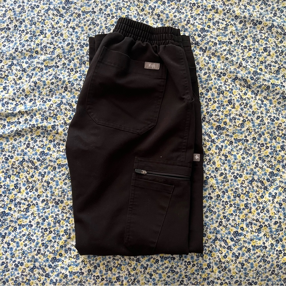 FIGS BLACK YOLA